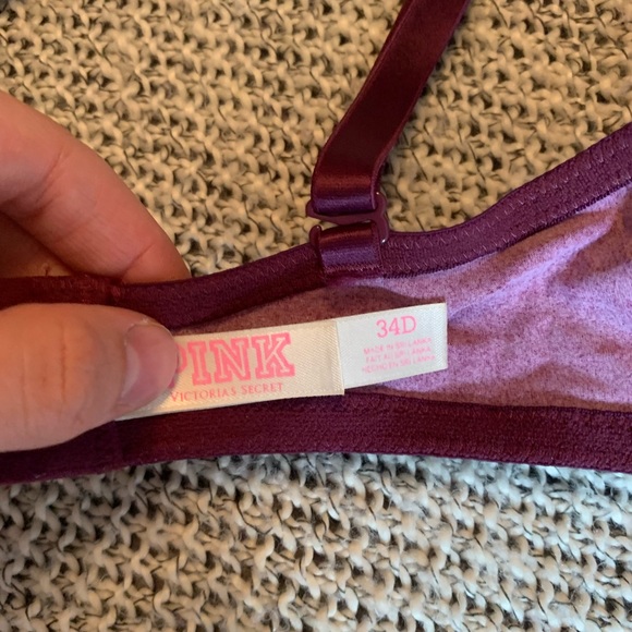 Victoria’s Secret pink bra. Barely worn - Picture 3 of 3